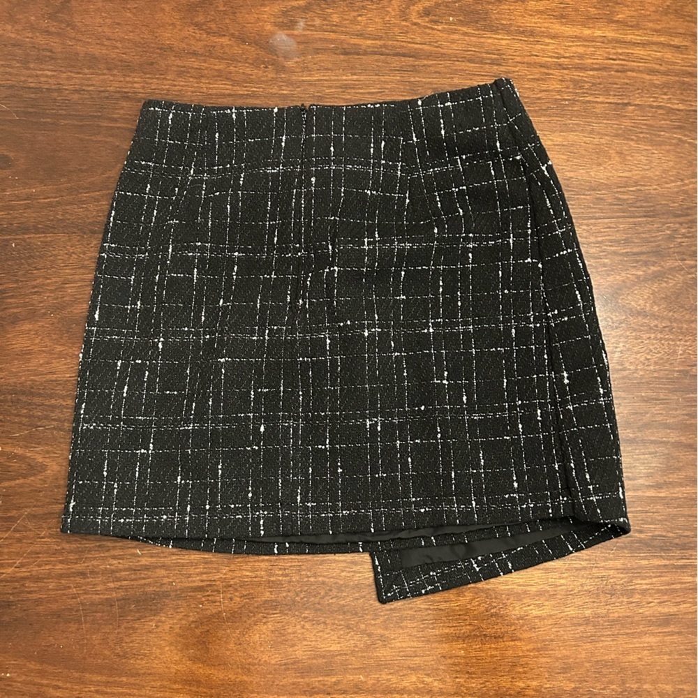 Elf Sack -Black Plaid Button-Front Women's Skirt - Picture 5 of 5